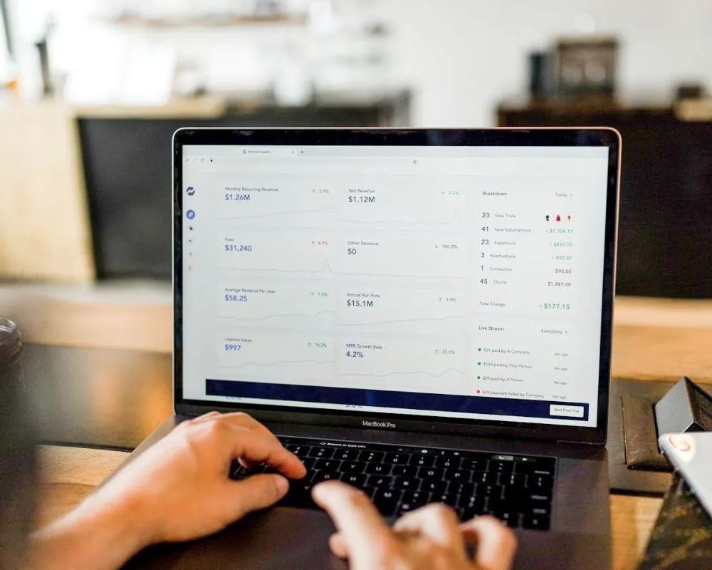 Laptop with metrics
